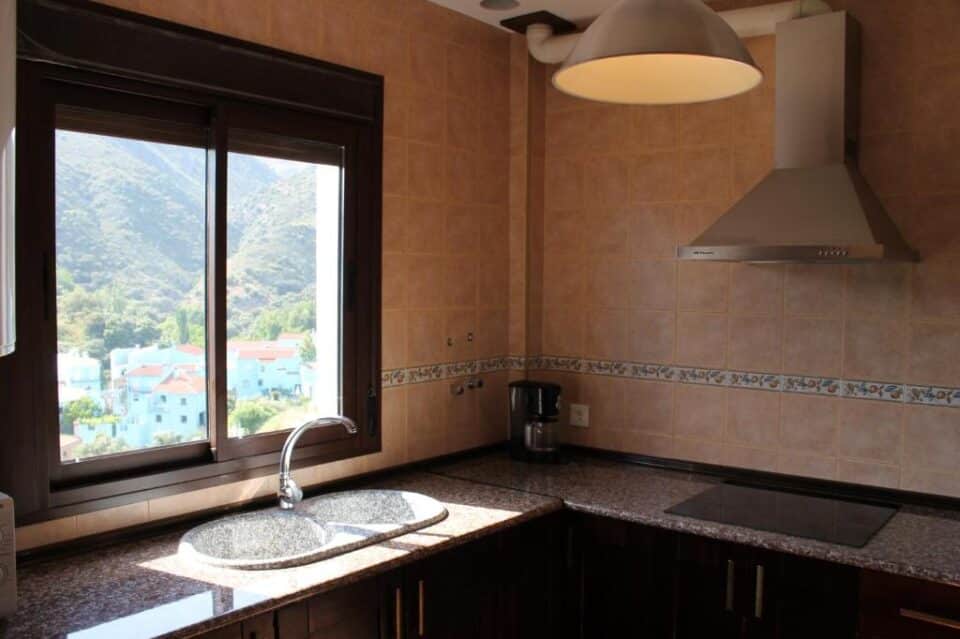 Espléndida Casa Rural en Júzcar con chimenea, barbacoa - Imagen 10