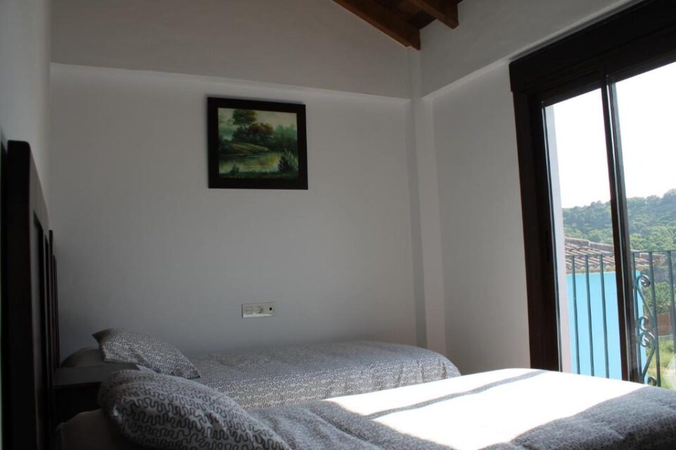 Espléndida Casa Rural en Júzcar con chimenea, barbacoa - Imagen 13