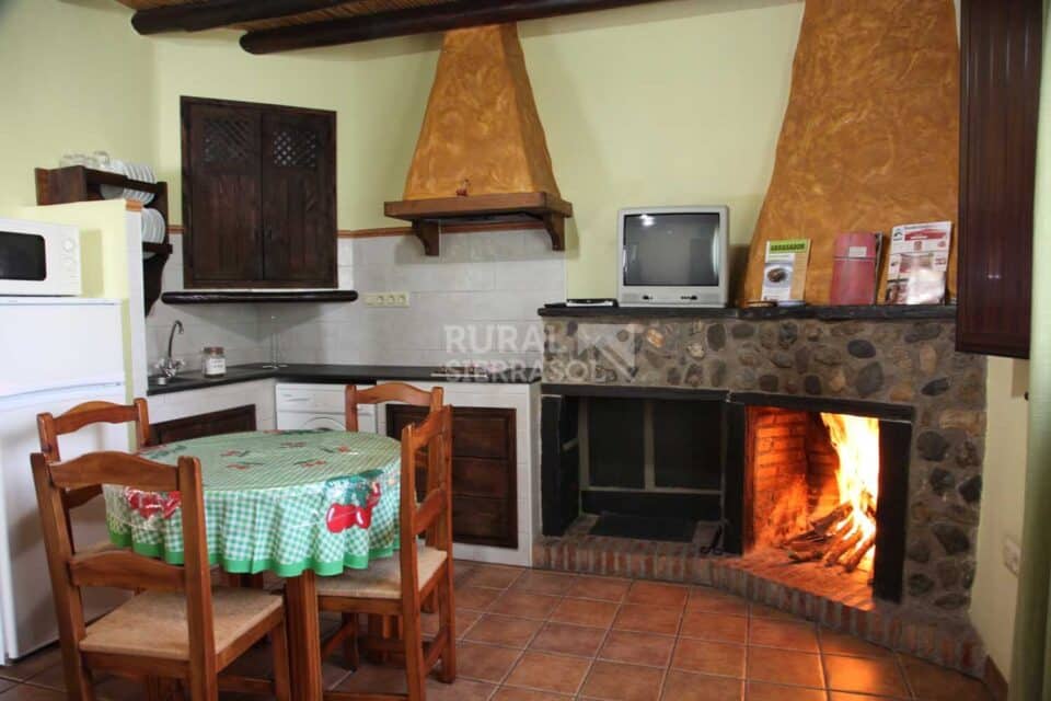 Encantador Alojamiento Rural en Bérchules, con Spa, aire acondicionado y wi-fi - Imagen 32