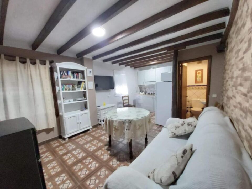 Acogedora Casa Rural en Benalauría con preciosas vistas al Valle del Genal - Imagen 14