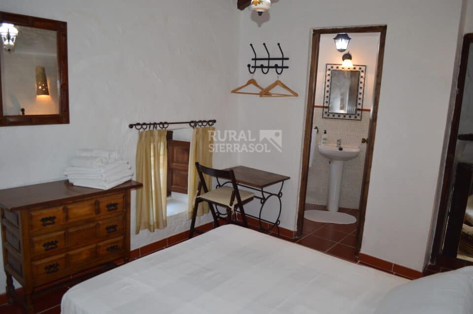 Casa Rural en Alfarnatejo con piscina, barbacoa y gran jardín - Imagen 33
