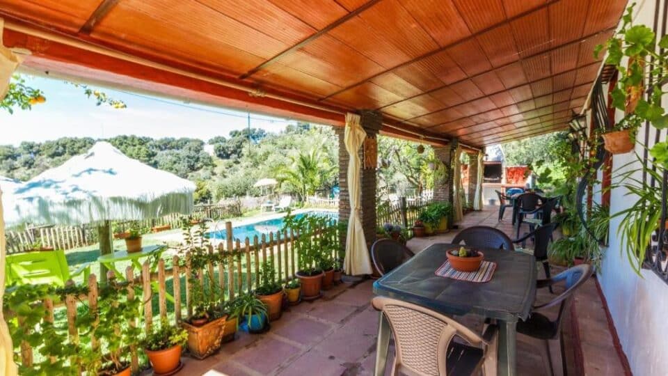 Preciosa Casa Rural en Jubrique, con amplio jardín y parque infantil - Imagen 4