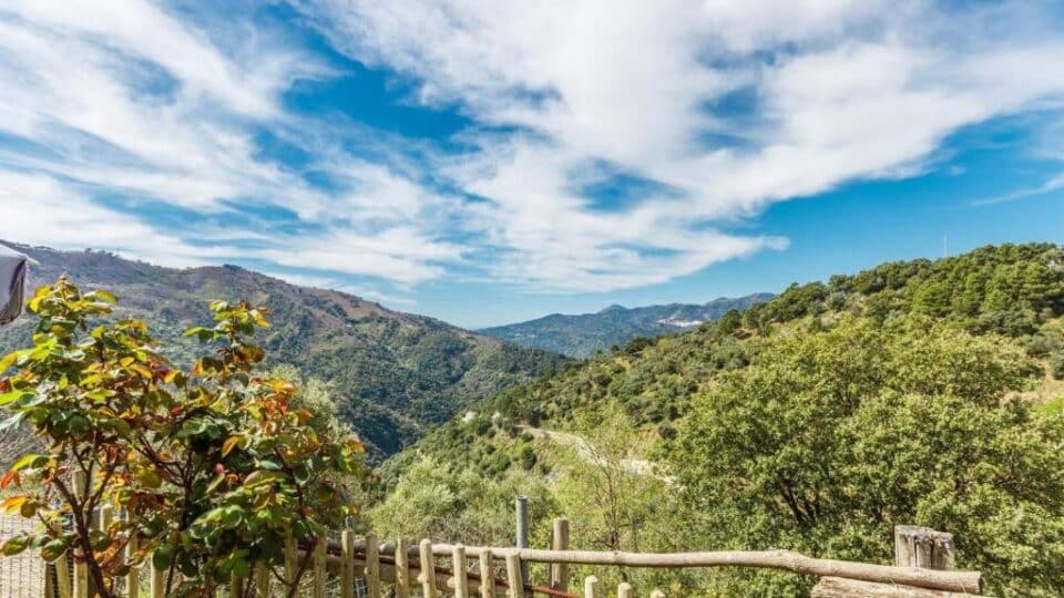 Preciosa Casa Rural en Jubrique, con amplio jardín y parque infantil - Imagen 19