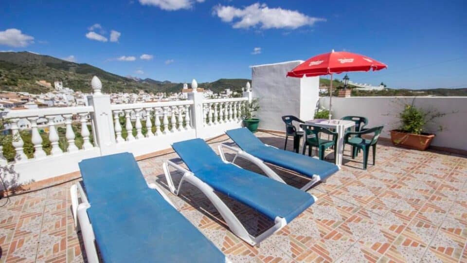 Casa Rural en Sedella, con piscina, barbacoa y wi-fi - Imagen 19