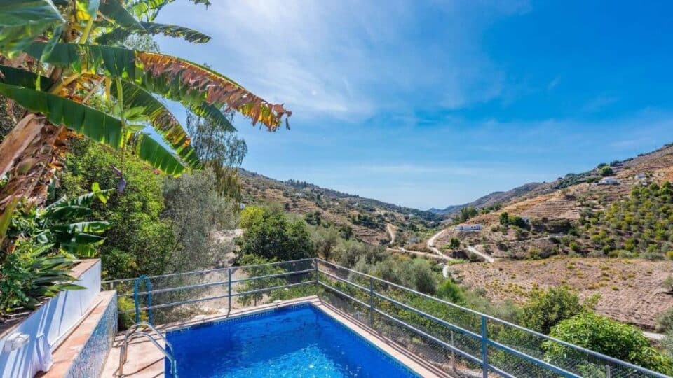 Bonita Casa Rural en Cómpeta, con piscina y barbacoa - Imagen 17