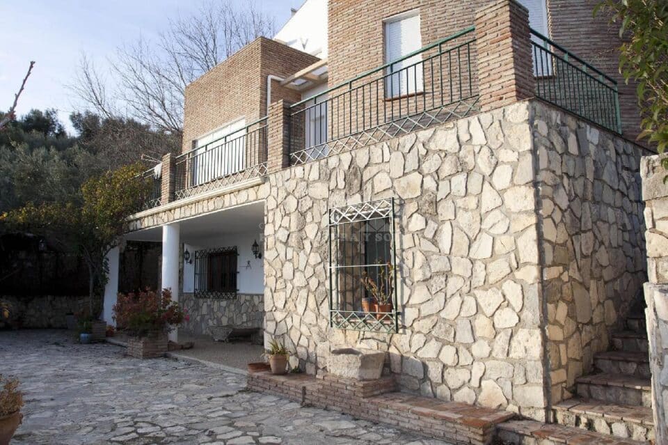 Magnífica Casa Rural en Castril de la Peña, con piscina y barbacoa - Imagen 17