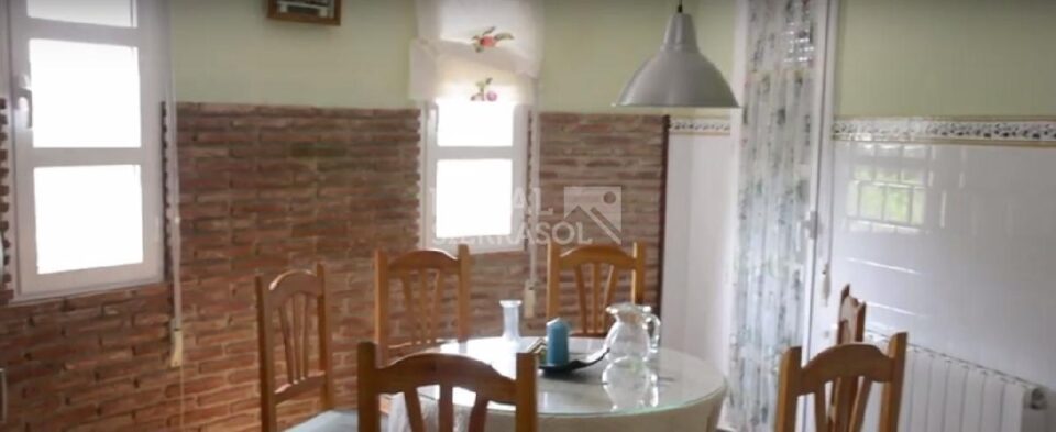 Magnífica Casa Rural en Castril de la Peña, con piscina y barbacoa - Imagen 47