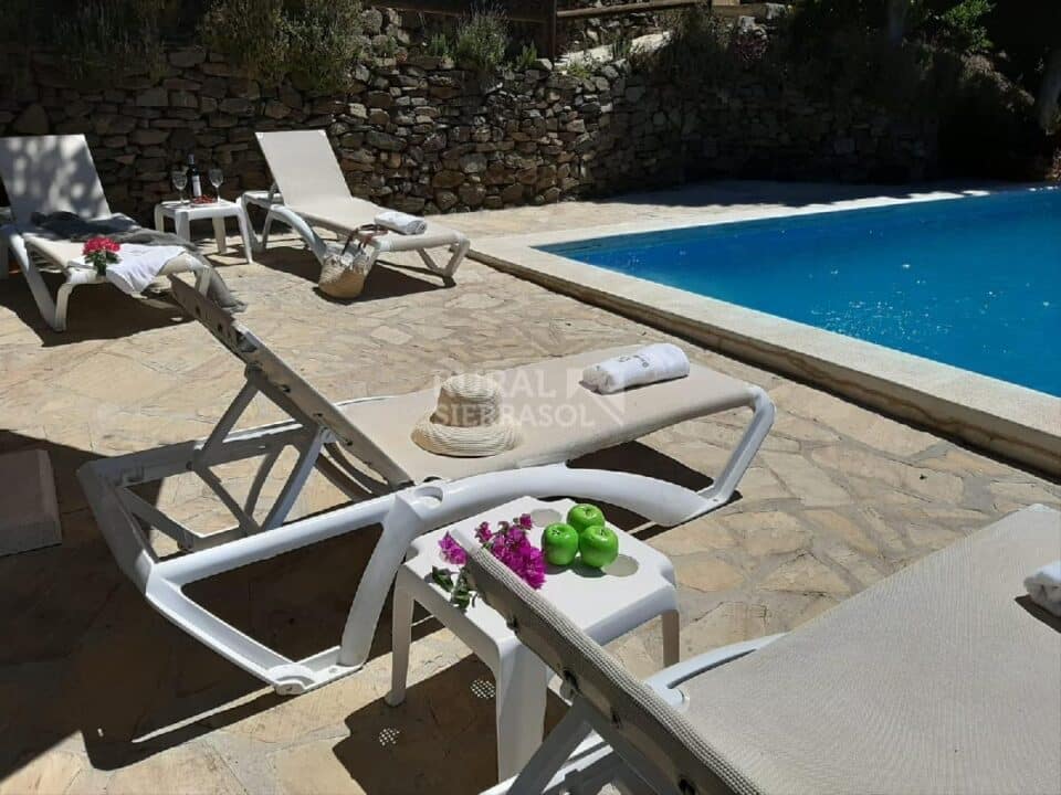 Preciosa Casa Rural en Cómpeta con chimenea, piscina y barbacoa - Imagen 4