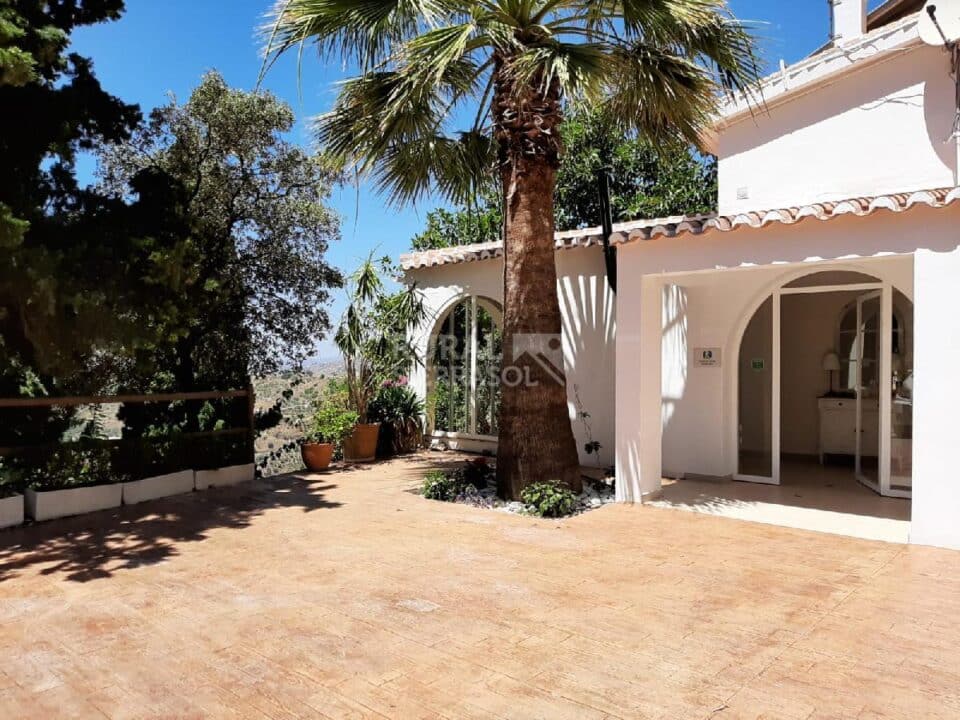 Preciosa Casa Rural en Cómpeta con chimenea, piscina y barbacoa - Imagen 39