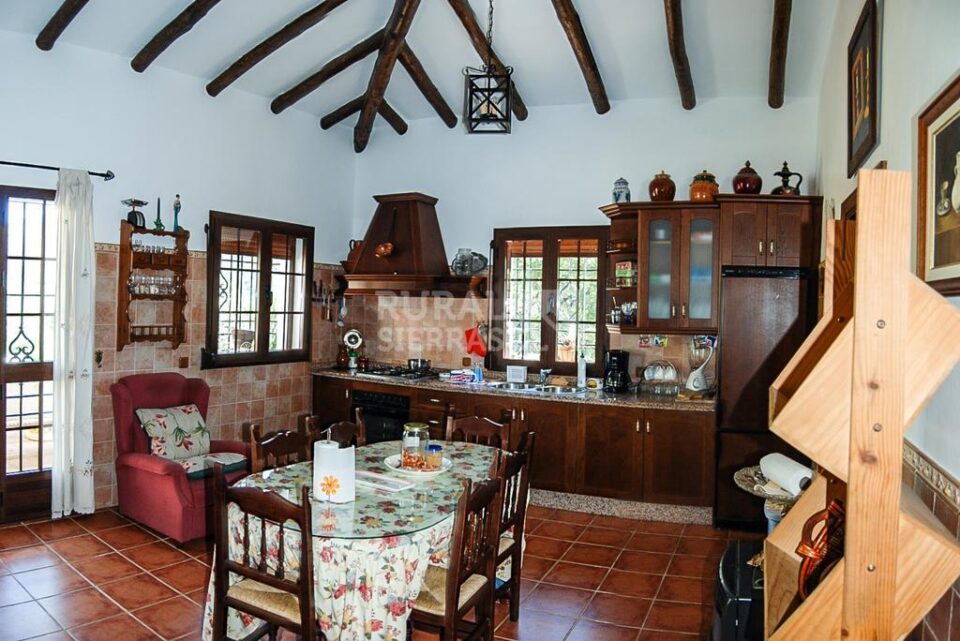Casa Rural en Jubrique con chimenea, barbacoa y piscina - Imagen 4