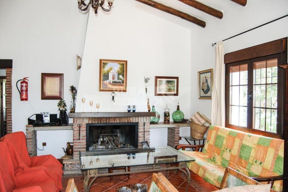 Casa Rural en Jubrique con chimenea, barbacoa y piscina - Imagen 11