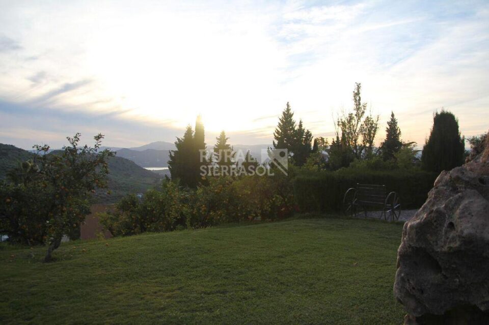 Jardín de Casa rural en Alcaucín (Málaga)-3418