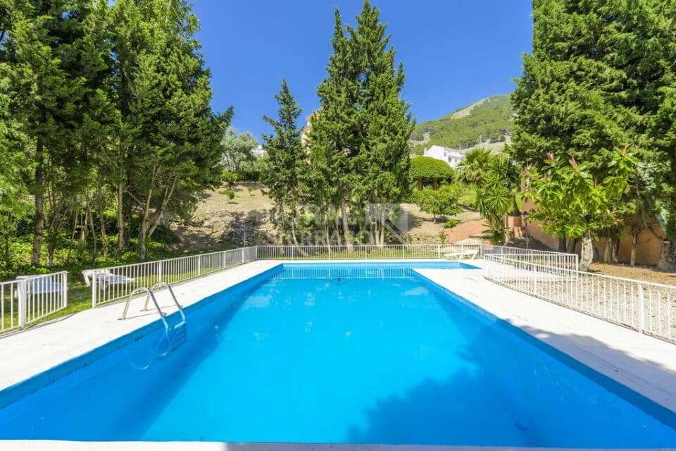 Piscina de Casa rural en Alcaucín (Málaga)-3418