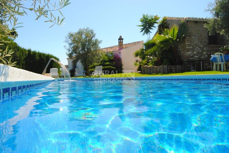 Piscina de Casa rural en Antequera (Málaga)-3421