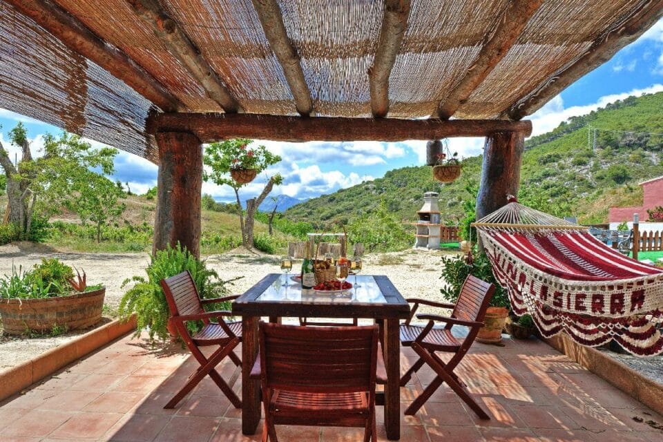 Conjunto de dos Casas Rurales en Júzcar con piscina, chimenea y barbacoa - Imagen 6