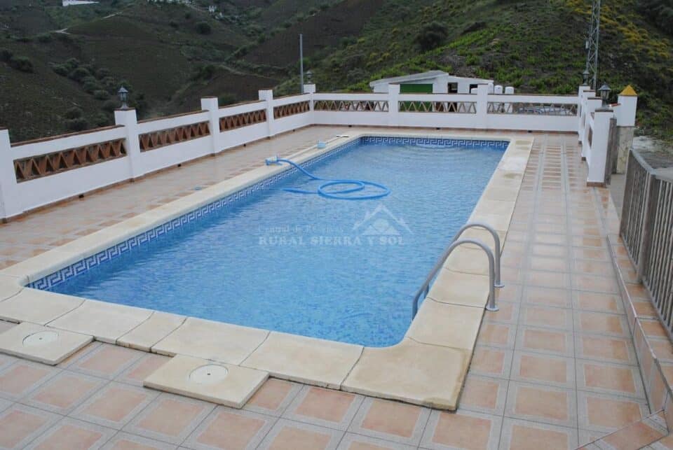 Acogedora Casa Rural en El Borge con piscina vallada, barbacoa, chimenea - Imagen 2