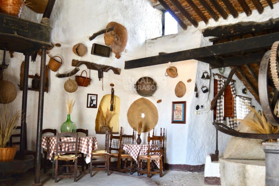 Casa Rural en Alfarnatejo con piscina, barbacoa y gran jardín - Imagen 36