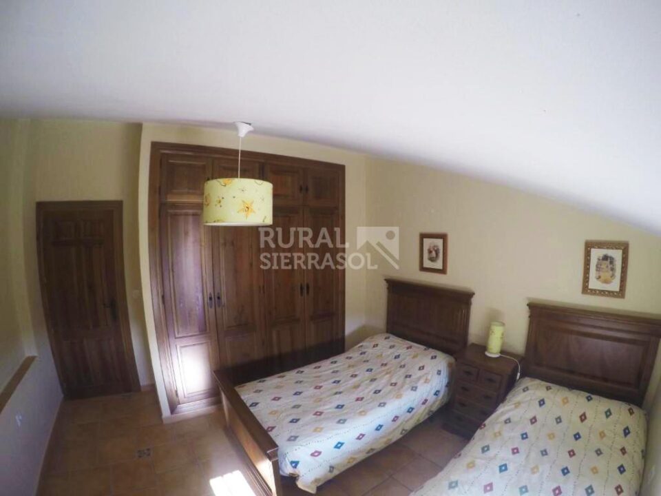 Acogedora Casa Rural al Sur del Torcal de Antequera con preciosos jardines y piscina - Imagen 53