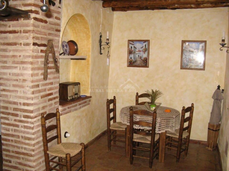 Casa rural en El Borge con chimenea, aire acondicionado y wi-fi - Imagen 36