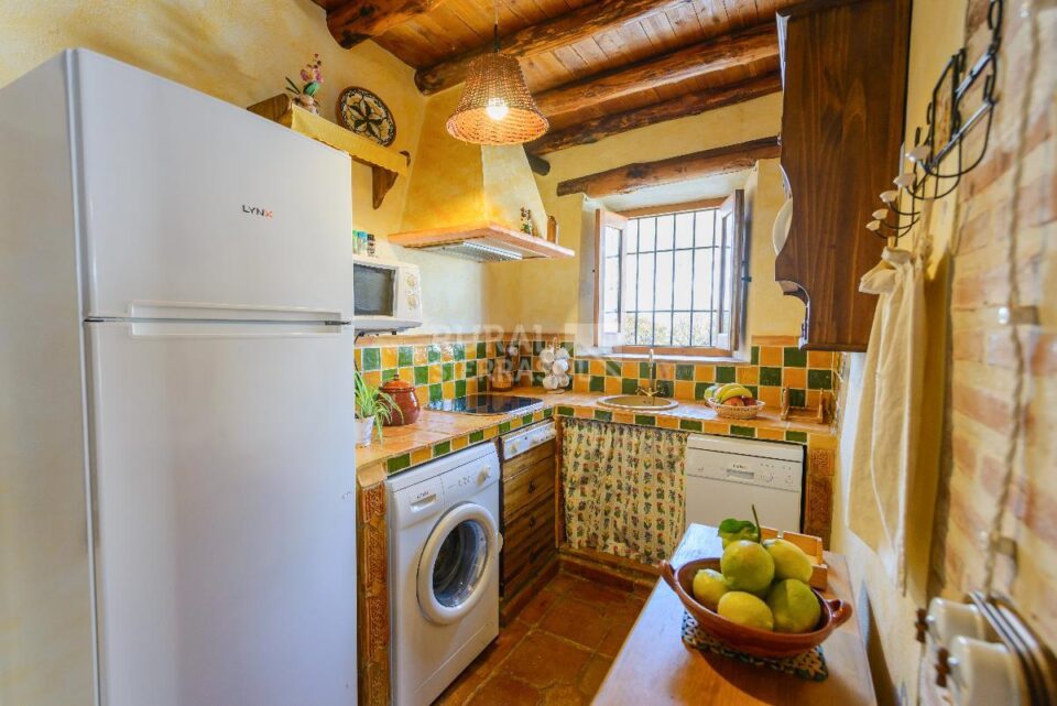 Casa rural en El Borge con chimenea, aire acondicionado y wi-fi - Imagen 23