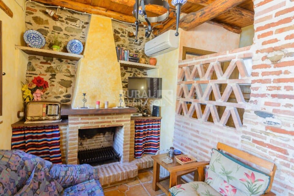 Casa rural en El Borge con chimenea, aire acondicionado y wi-fi - Imagen 57