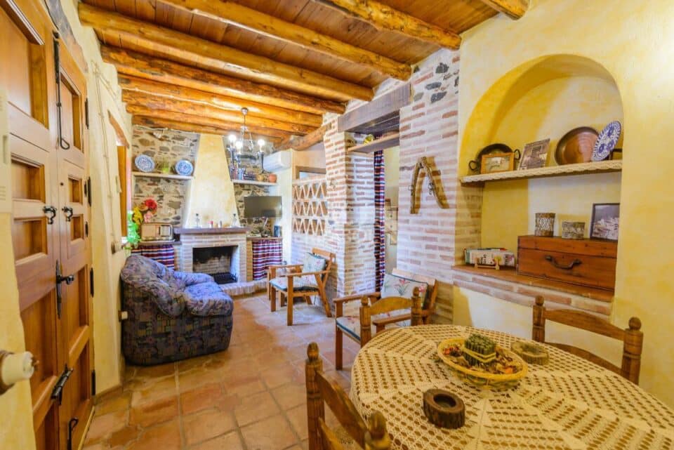Casa rural en El Borge con chimenea, aire acondicionado y wi-fi - Imagen 58