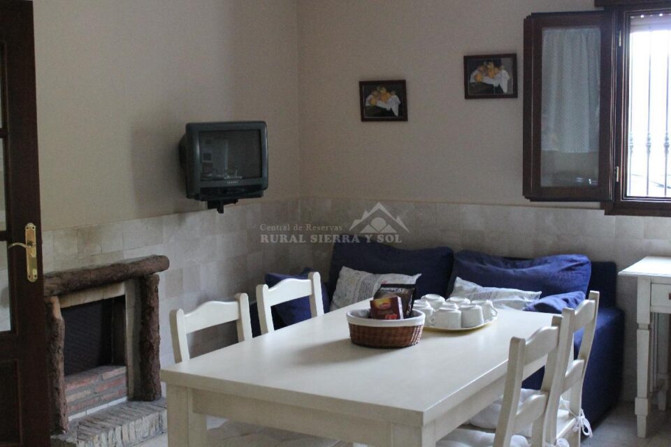 Casa Rural en Ronda, con piscina, barbacoa y wifi - Imagen 15