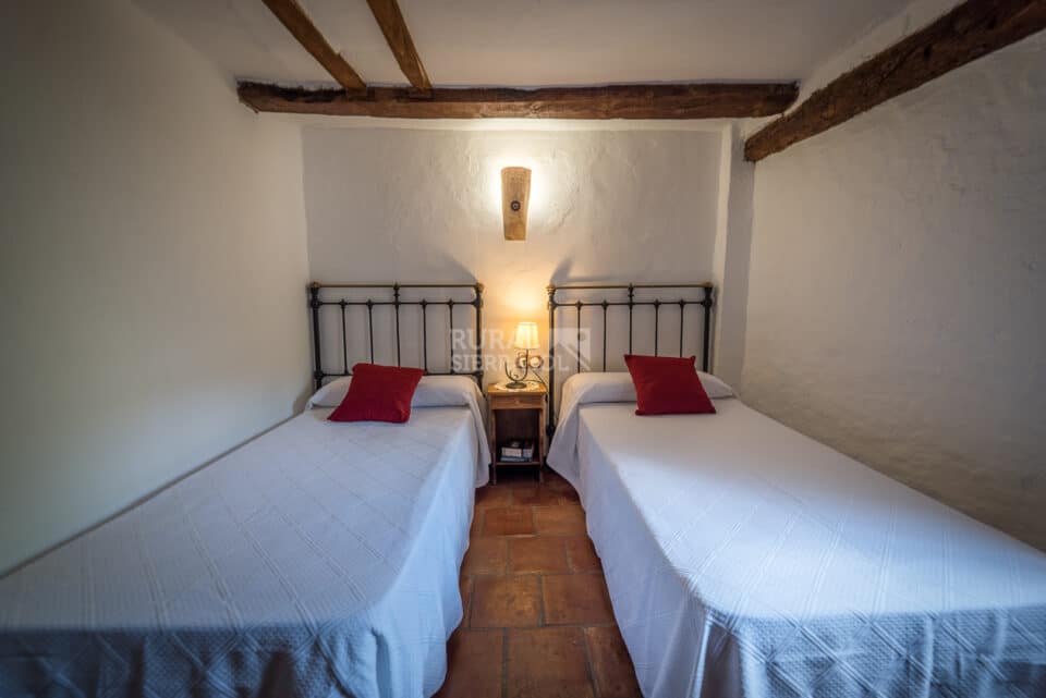 Acogedor Alojamiento Rural en Padul, con piscina, aire acondicionado y wifi - Imagen 36