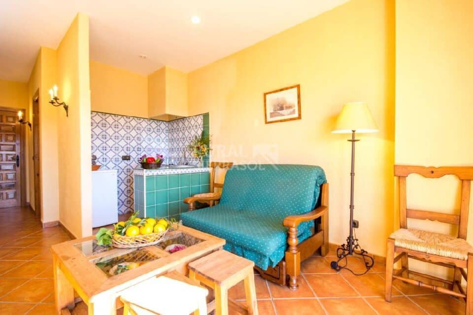 Salón cocina de Casa rural en Alcaucín (Málaga)-3674