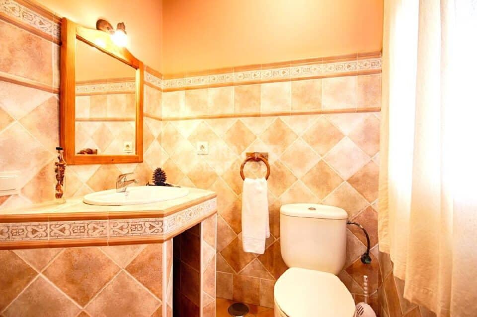 Baño de Casa rural en Alcaucín (Málaga)-3674