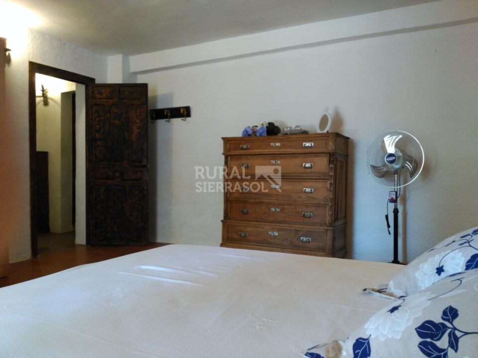 Dormitorio de Casa rural en Alcaucín (Málaga)-3698