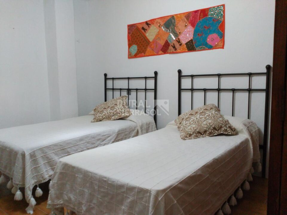 Dormitorio de Casa rural en Alcaucín (Málaga)-3698