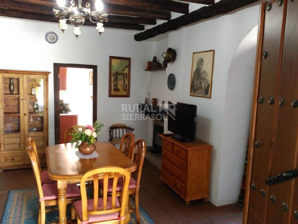 Salón con TV de Casa rural en Alcaucín (Málaga)-3698