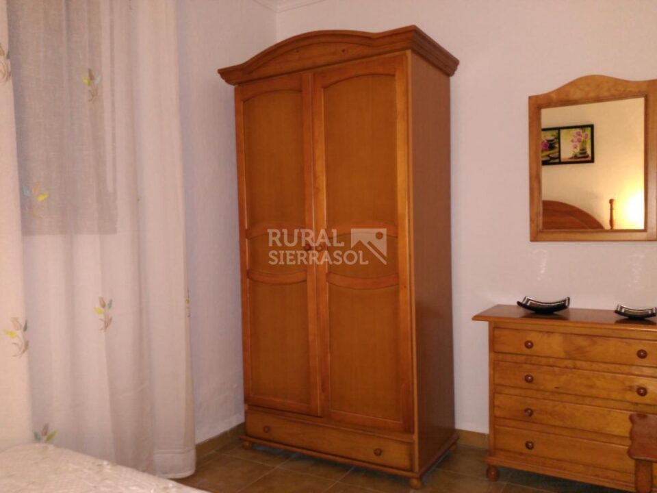 Armario de Casa rural en Alcaucín (Málaga)-3700