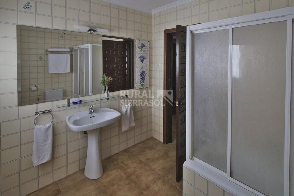 Baño de Casa rural en Alcaucín (Málaga)-3700