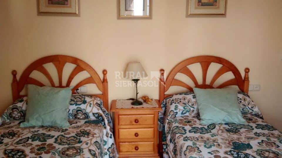 Preciosa Casa Rural en Casarabonela, con piscina, aire acondicionado y barbacoa - Imagen 14