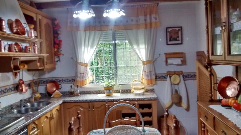 Preciosa Casa Rural en Casarabonela, con piscina, aire acondicionado y barbacoa - Imagen 20