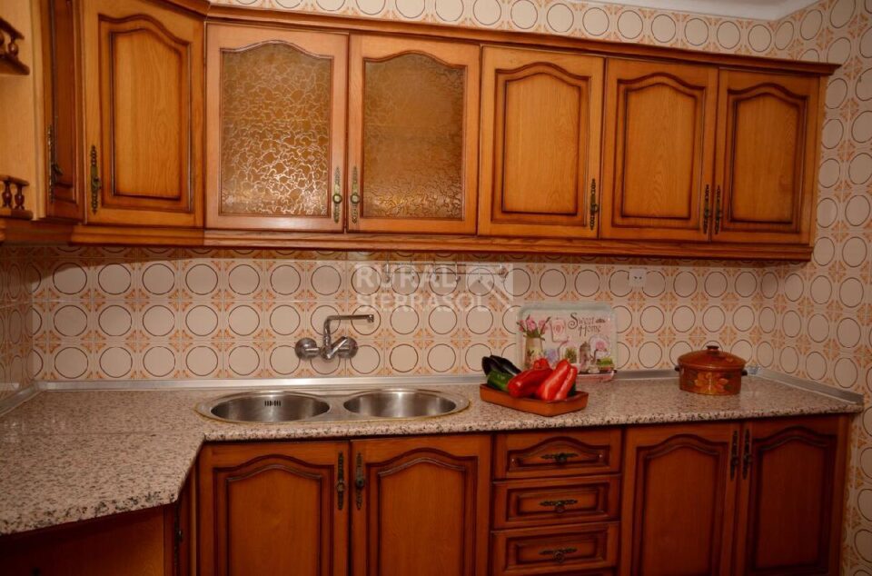 Cocina de Casa rural en Alcaucín (Málaga)-3714