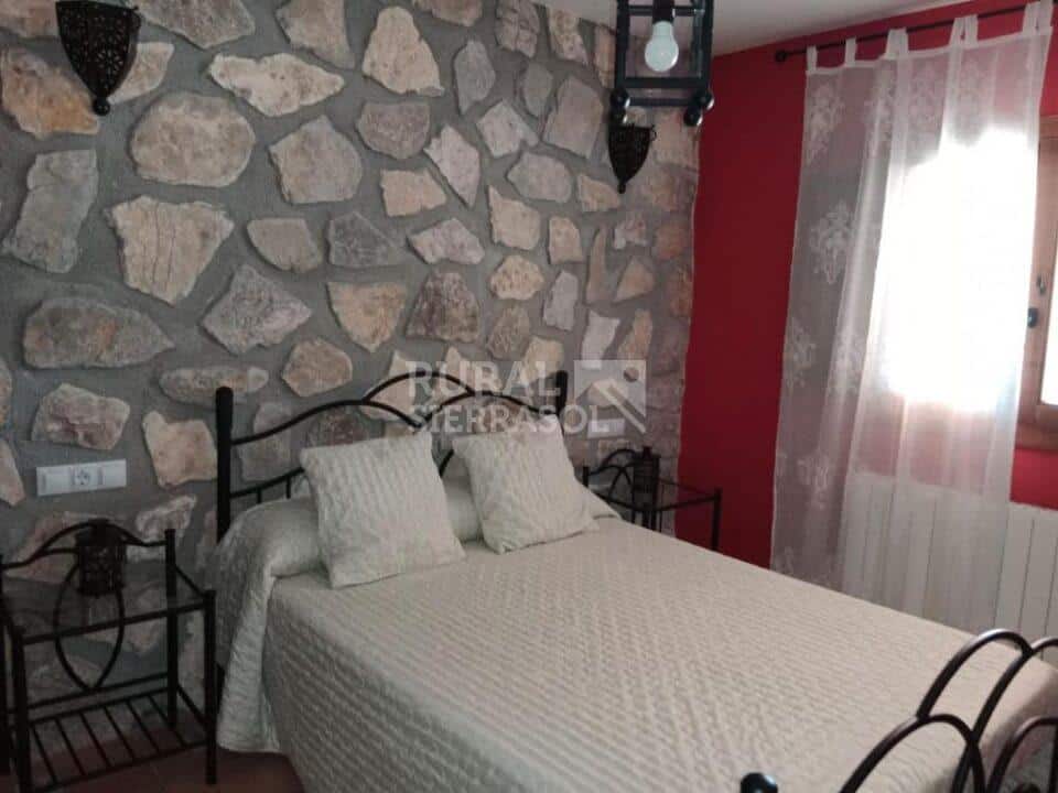 Maravilloso Alojamiento Rural en Castril de la Peña con chimenea y wifi - Imagen 18
