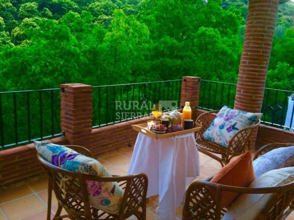 Maravillosa Casa Rural junto al Nacimiento del Río Genal, con piscina, chimenea y barbacoa - Imagen 22