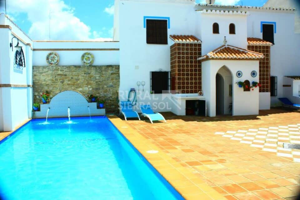 Maravillosa Villa estilo andalusí, con piscina, barbacoa y aire acondicionado - Imagen 32