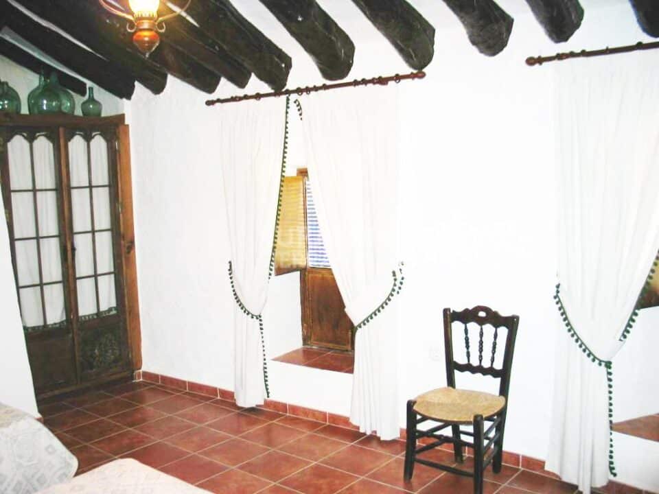 Cortijo cerealista del siglo XIX con chimenea, piscina y barbacoa en Cañete la Real - Imagen 38