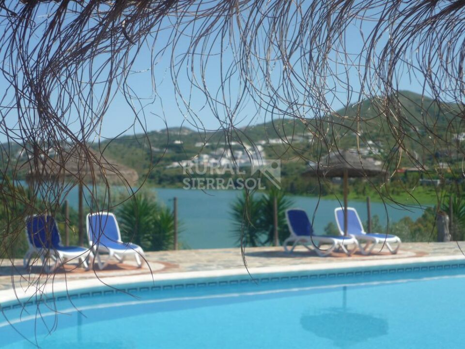 Preciosa Casa Rural junto al Embalse de La Viñuela, con piscina y aire acondicionado - Imagen 38
