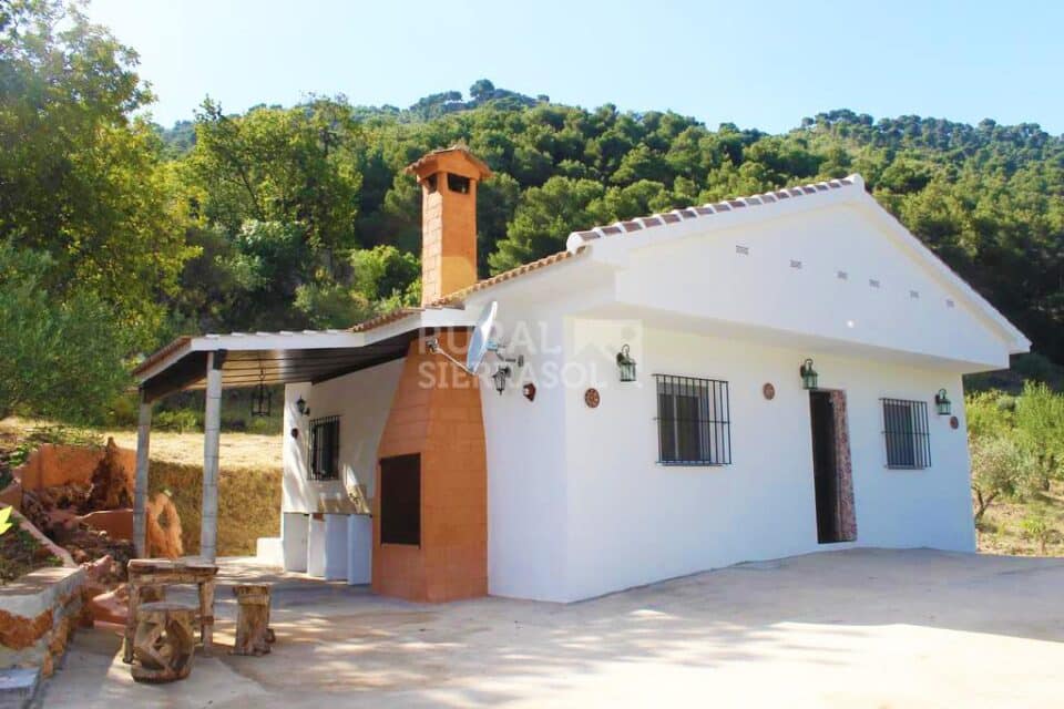 Acogedora Vivienda Rural en Tolox, con piscina, barbacoa y wifi - Imagen 4