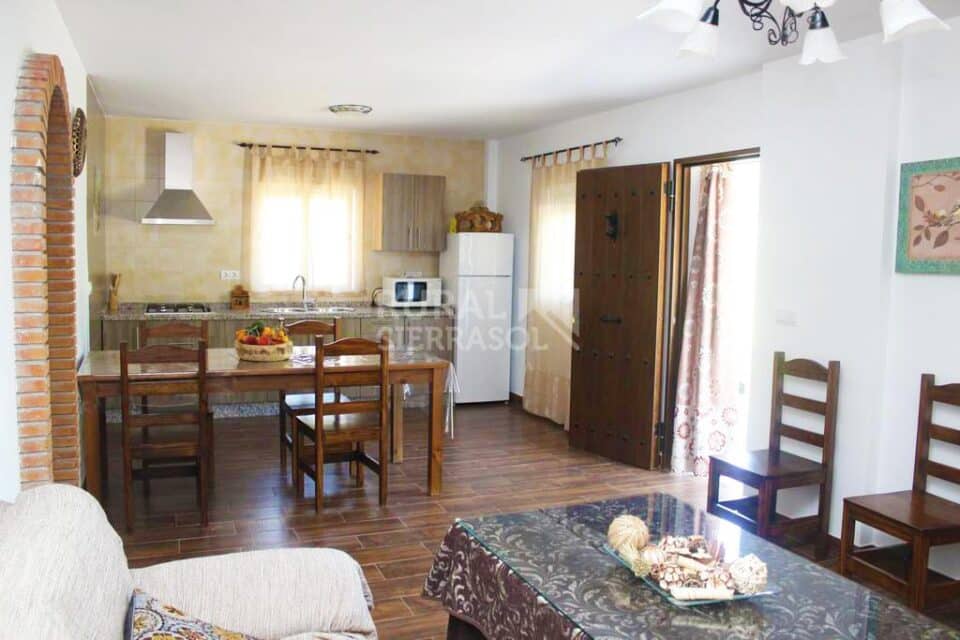 Acogedora Vivienda Rural en Tolox, con piscina, barbacoa y wifi - Imagen 16