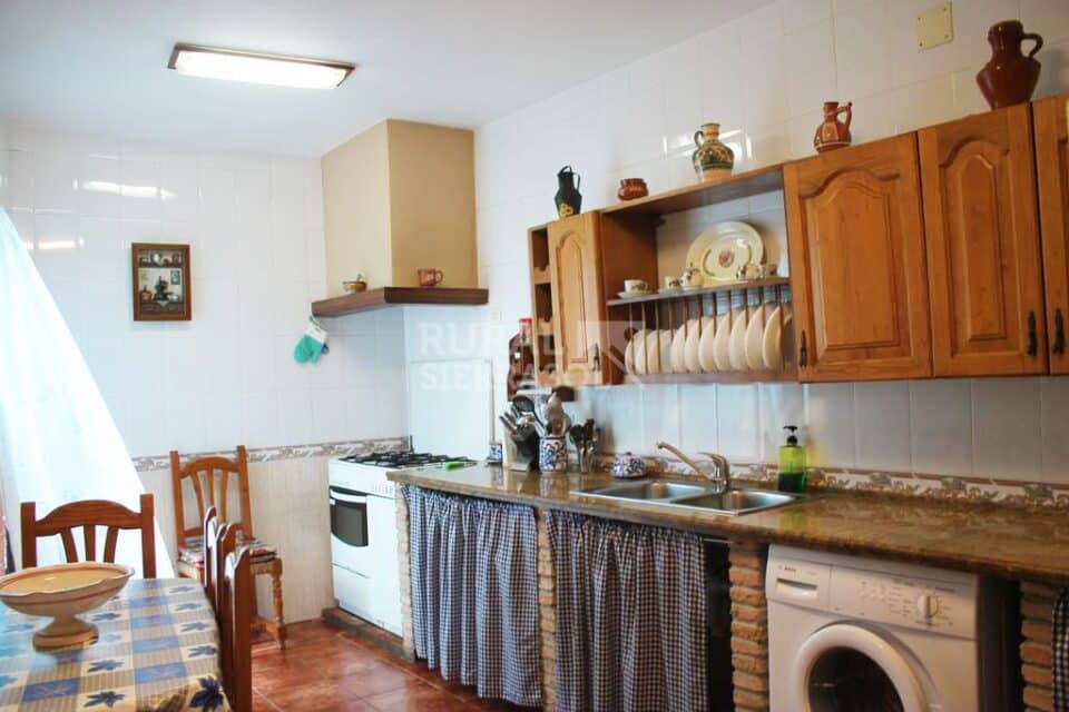 Fantástica Casa Rural en Júzcar, con chimenea, barbacoa y wifi - Imagen 14
