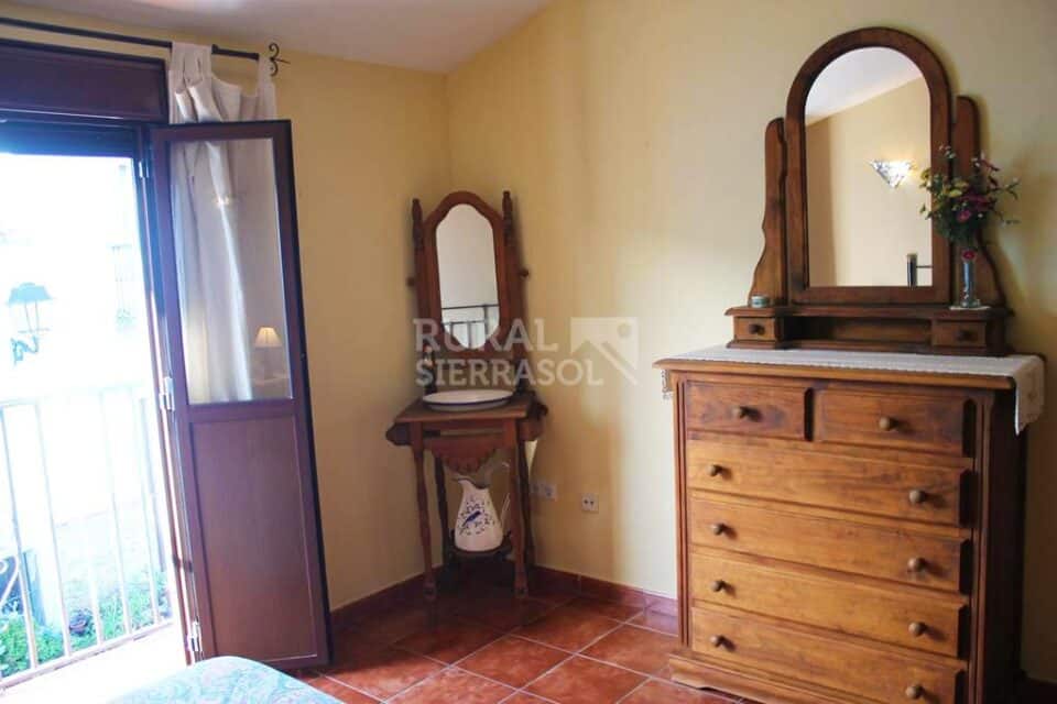 Fantástica Casa Rural en Júzcar, con chimenea, barbacoa y wifi - Imagen 16