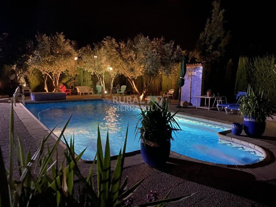 Cortijo Andaluz en Baza, con piscina y amplios jardines - Imagen 86