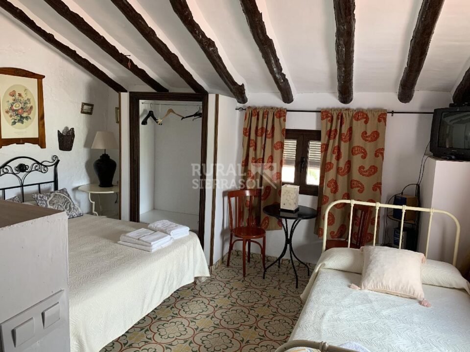 Cortijo Andaluz en Baza, con piscina y amplios jardines - Imagen 96