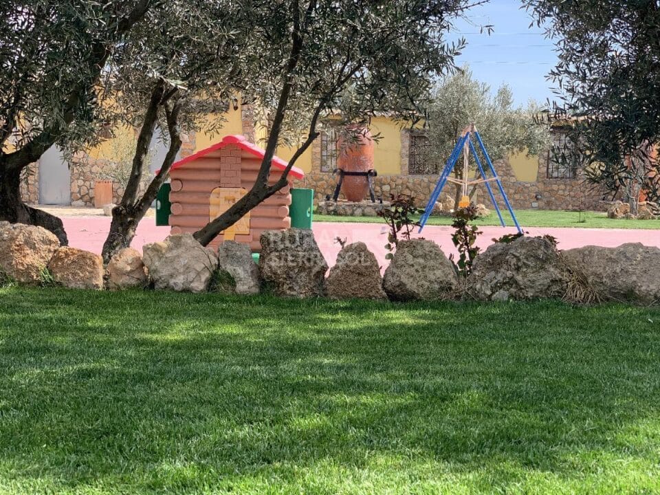 Cortijo Andaluz en Baza, con piscina y amplios jardines - Imagen 123